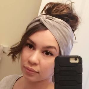 Meet your Posher, Raquel